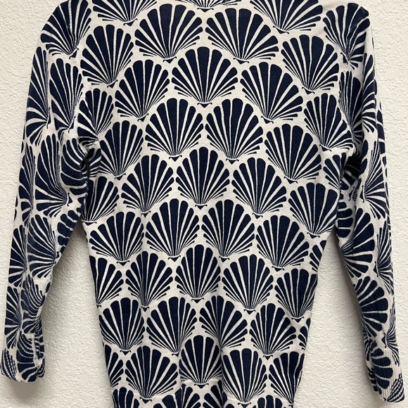 Merona Women's Navy Shell Pattern Cardigan L - Picture 4 of 7